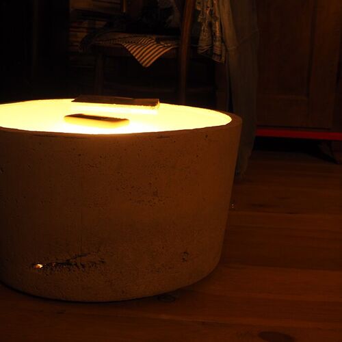 Beton Table